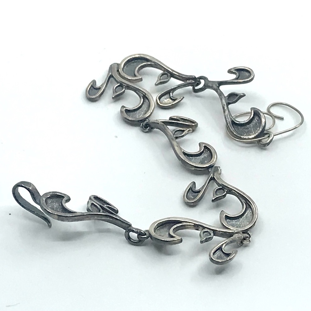 Aimee Golant Heavenly Shin Bracelet silver tone